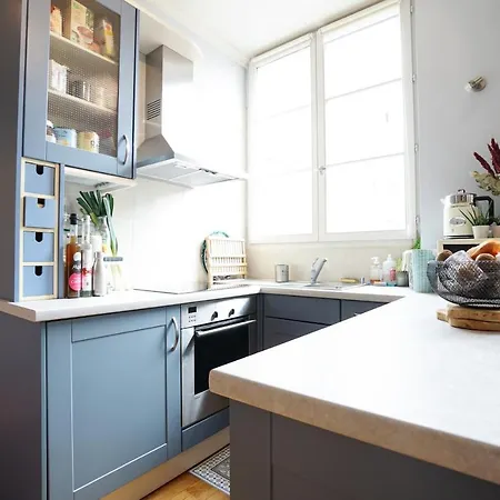 Bright Flat Near Bastille
